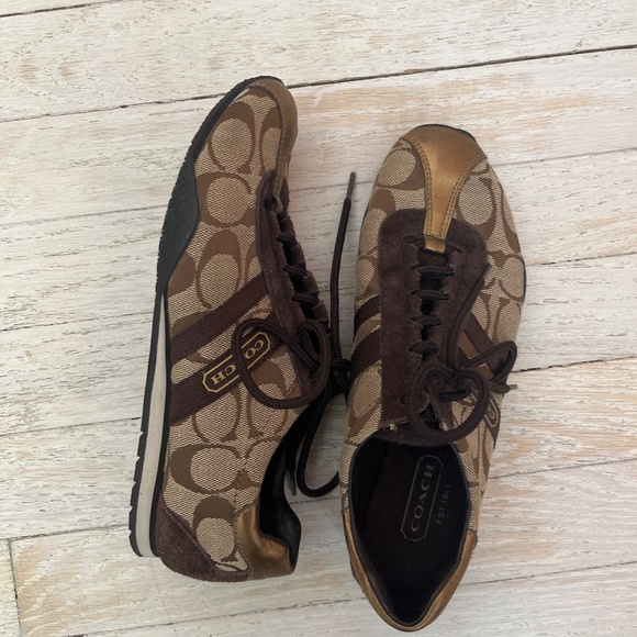 Coach shoes size 6 women’s - Picture 2 of 5
